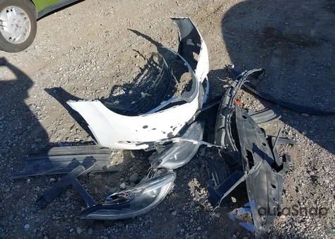 2016 Chrysler 200 Limited z USA, uszkodzony, nr VIN 1C3CCCAB8GN124427